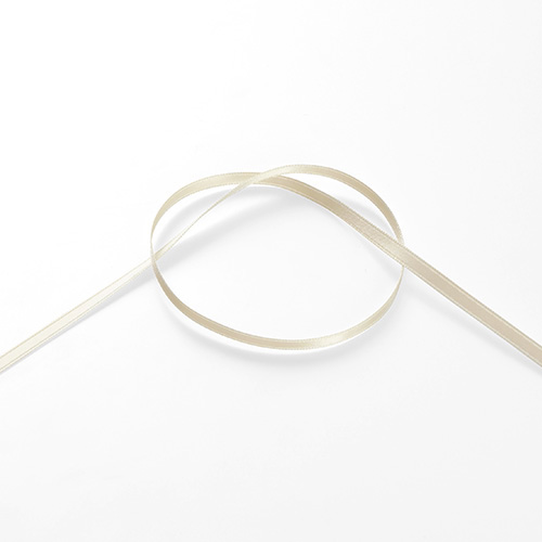 321.バニラホワイト