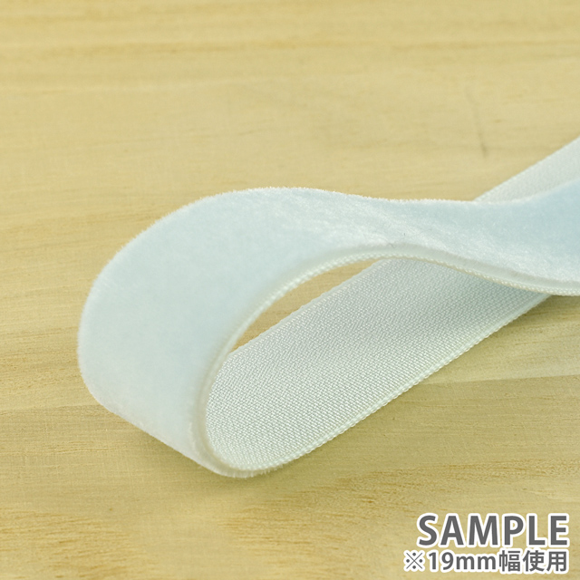 70.ライトブルー