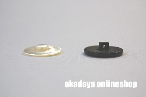 裏穴シェルボタン(601) 10mm 白(高瀬貝) 08Bg99_
