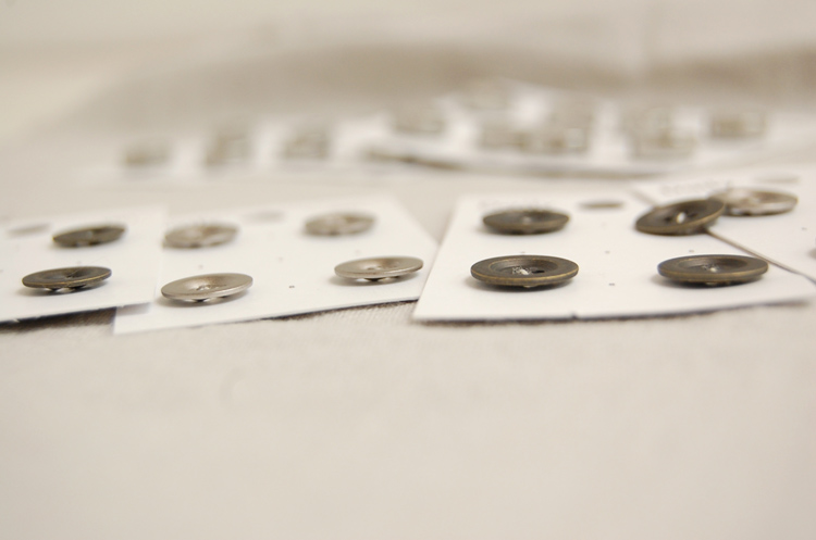 ボタン Daily 金属4つ穴ふち有り(OKDB-012) 13mm AG.アンティークゴールド 08Bg99_