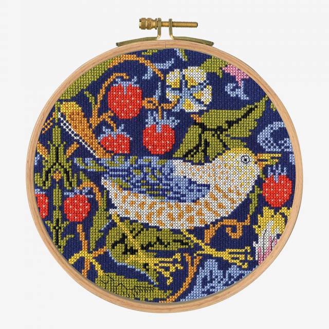 刺しゅうキット V&A DMC クロスステッチ フープキット ウィリアム・モリス いちご泥棒(BL1174/77) 06Bi99_