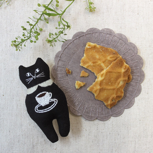 刺しゅうキット nekogao 刺繍ブローチキット(PHC-103-4) コーヒー 06Bi99_