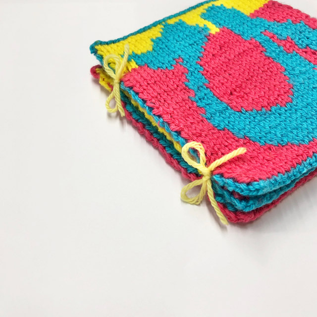 手編みキット アンデミーテ・ウラモミーテ ニット絵本 ひらがな×乗り物シリーズ 06Co99j