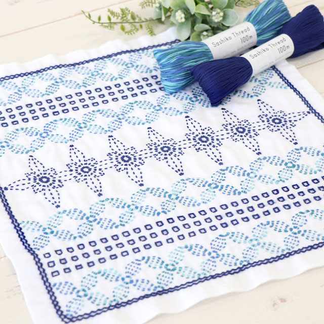 オリムパス 刺し子 花ふきん布パック ラ・ブケティエル(H1104) Poinsettia-ポインセチア 06Bg99_