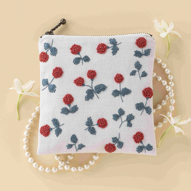 刺しゅうキット 戸塚刺しゅう×星燈社 星あかりの刺繍手帖 スクエアポーチ(586) 木いちご 06Bi99_