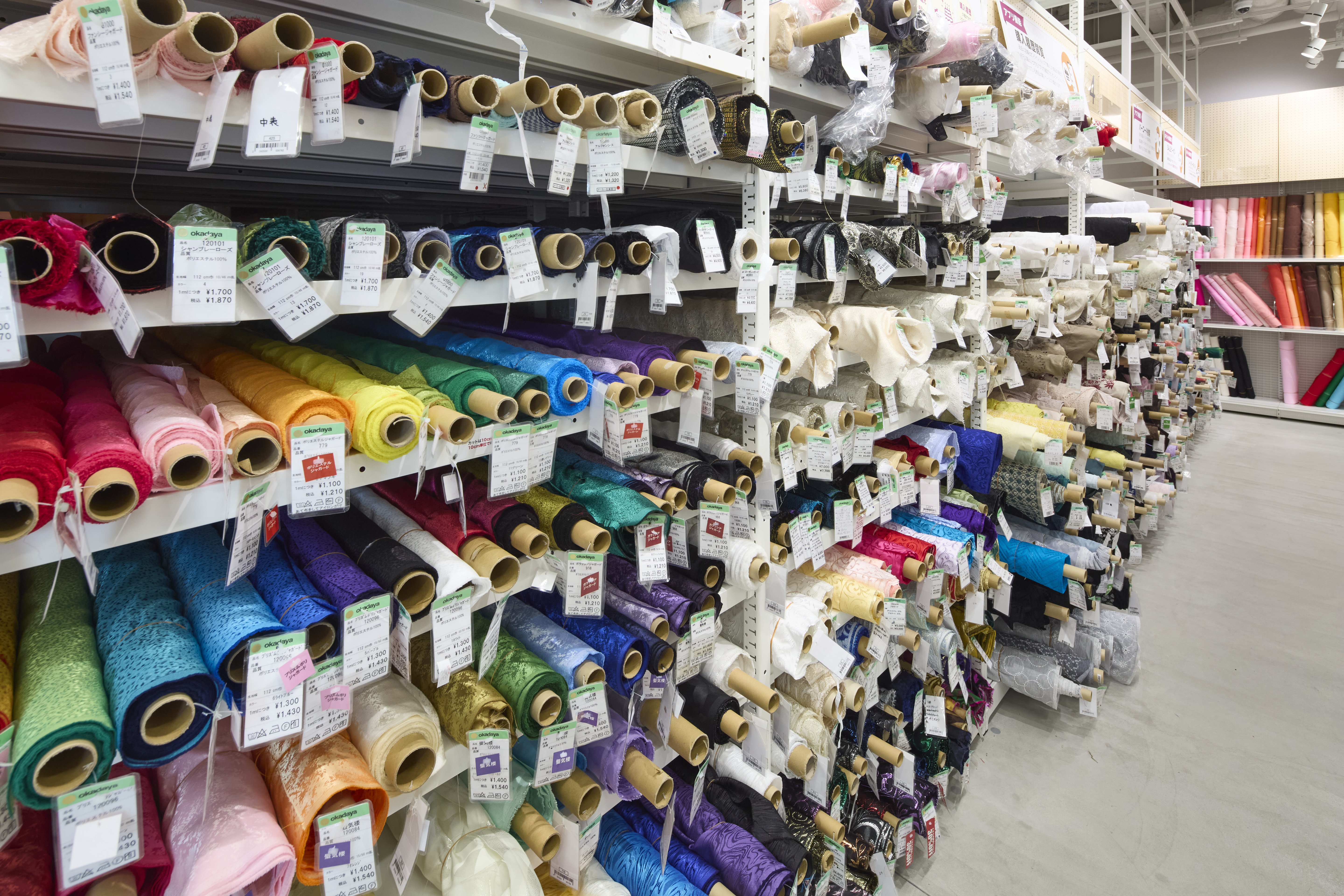 新宿オカダヤ本店10F    