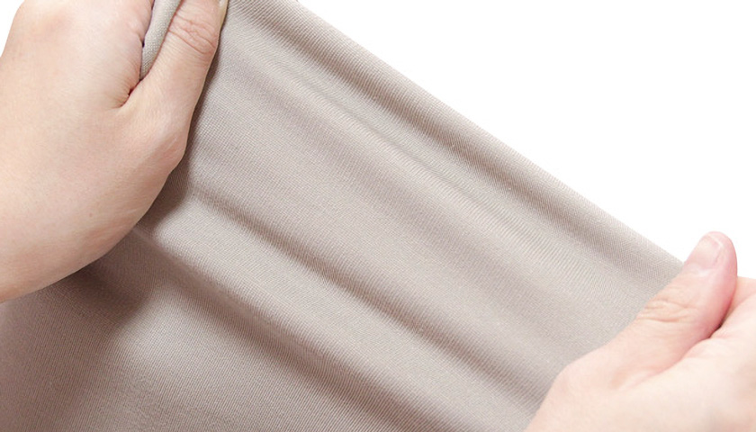 ポリウレタン混紡の生地